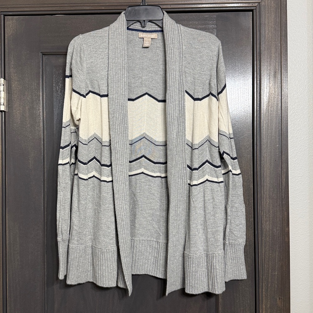 Banana Republic women’s Merino Wool color block long Cardigan L